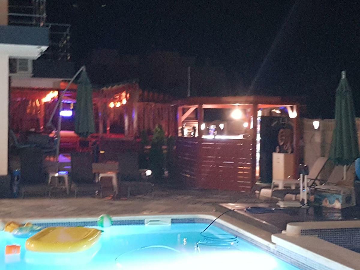 Cool Breeze - Mamaia Nord Ξενοδοχείο Năvodari Εξωτερικό φωτογραφία